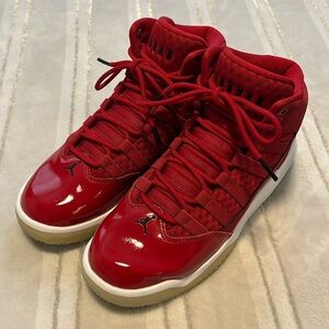 Nike Air Jordan Max Aura sneakers